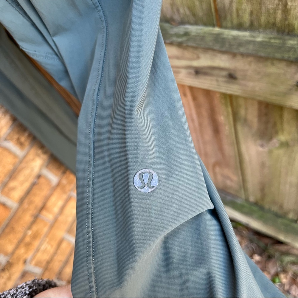 lululemon athletica Men's Surge Spruce Green Joggers - Picture 2 of 5